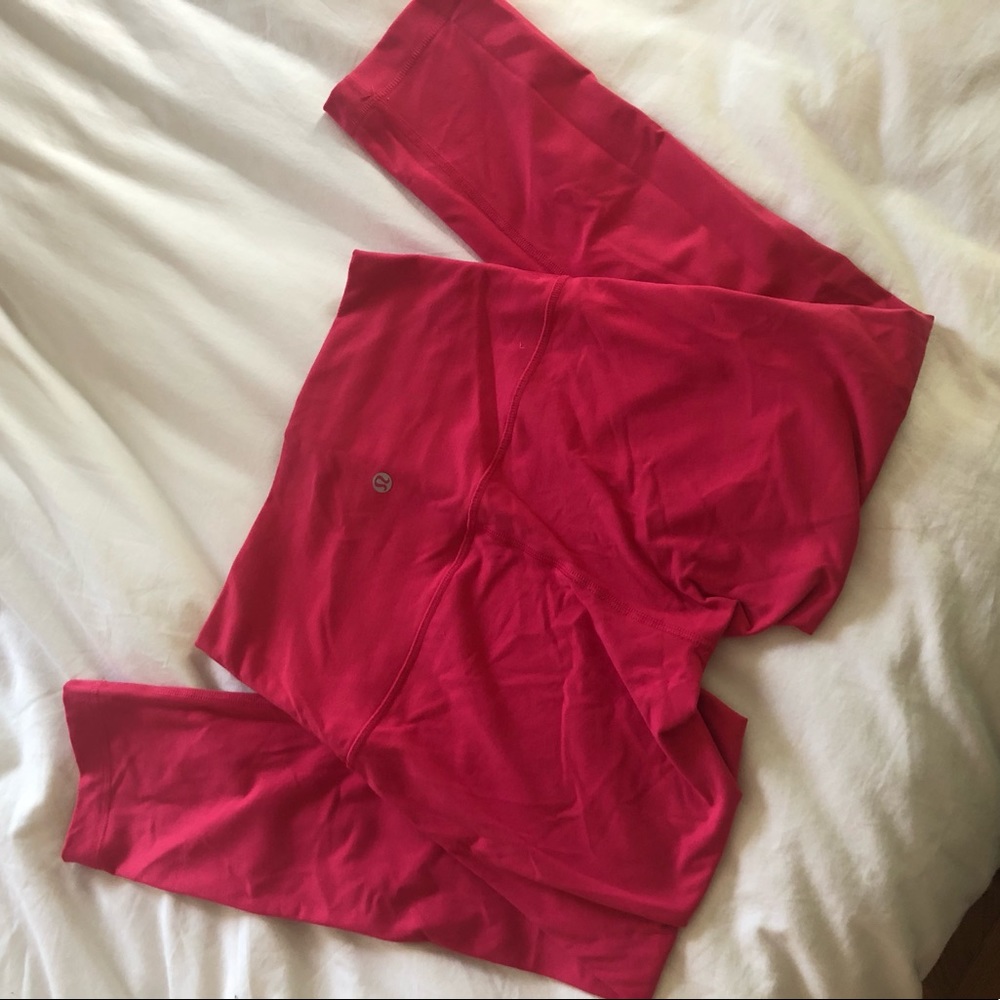 Lulu Wunder Under Cropped Leggings (High Waisted)